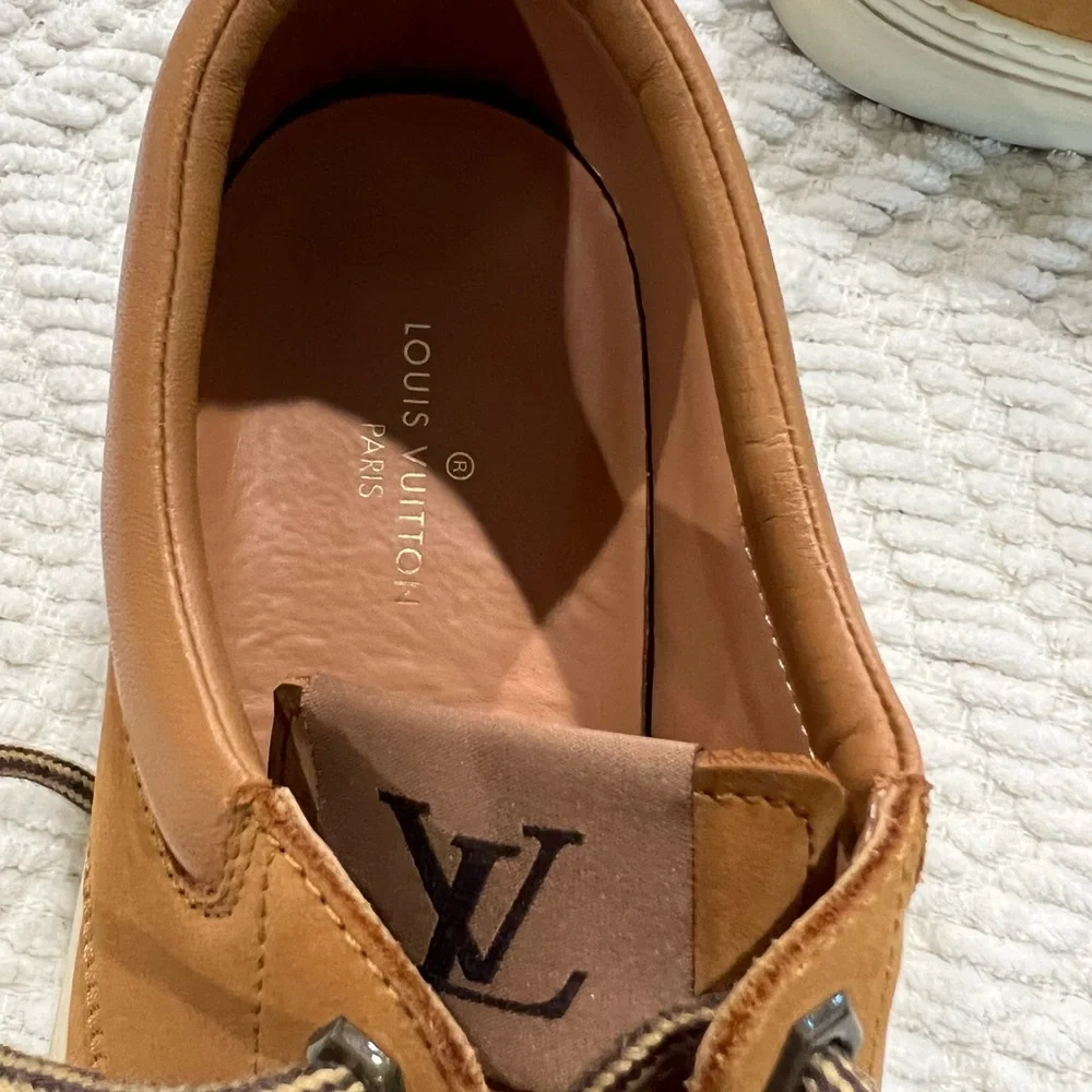 Louis Vuitton Men’s Sneaker. LV men’s size 7 1/2 (9.5 US) - Picture 9 of 11